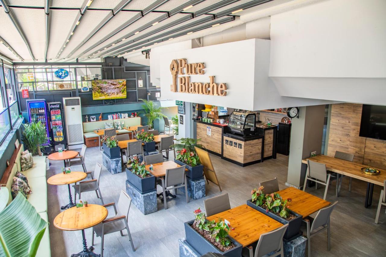 Pure Blanche Hotel Анталия Екстериор снимка